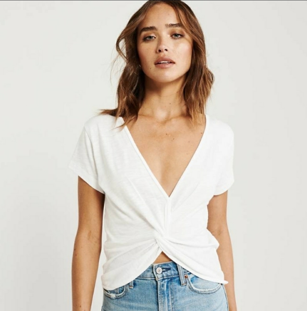 Abercrombie & Fitch reversible knot t-shirt NWT